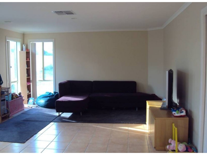 63 Featherhead Way, Melton West VIC 3337