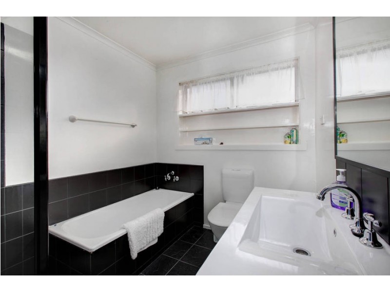 29 Lorimer Street, Melton VIC 3337