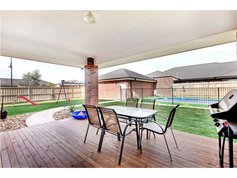 672 Eynesbury Road, Eynesbury VIC 3338