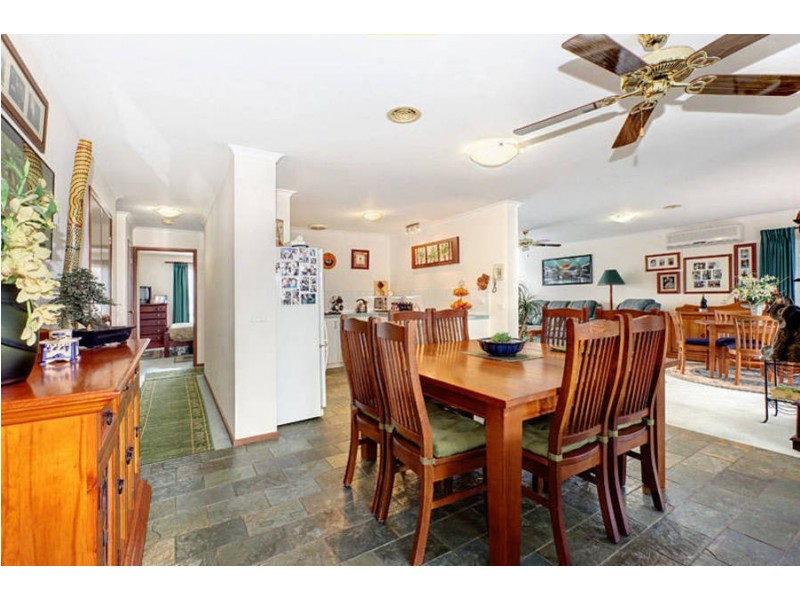 2 Momba Close, Kurunjang VIC 3337