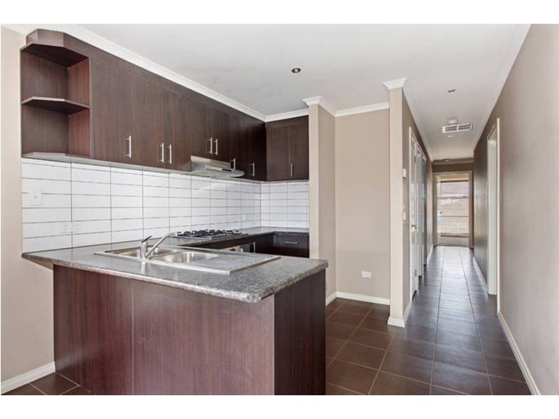 15 Lord Nolan Street, Kurunjang VIC 3337