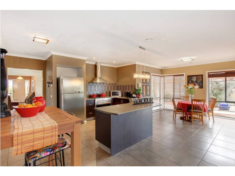 78 Black Knight Way, Kurunjang VIC 3337
