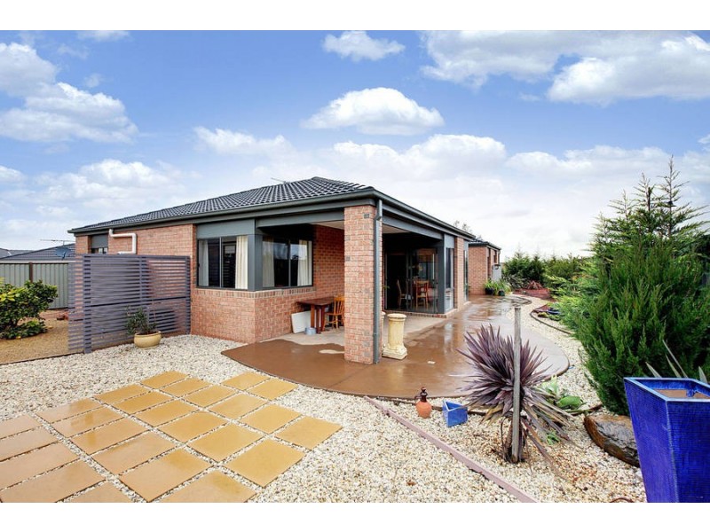 78 Black Knight Way, Kurunjang VIC 3337