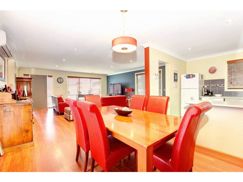 1/49 Smoult Drive, Kurunjang VIC 3337