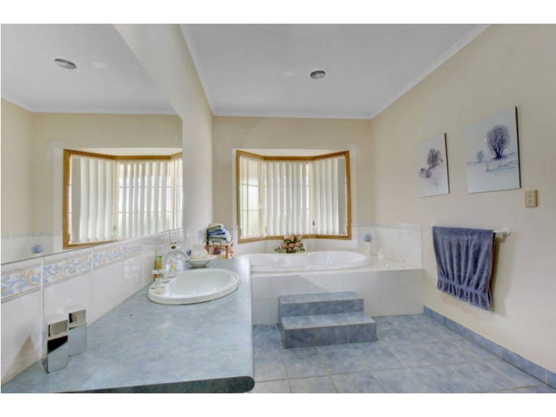 30 John Batman Drive, Melton West VIC 3337