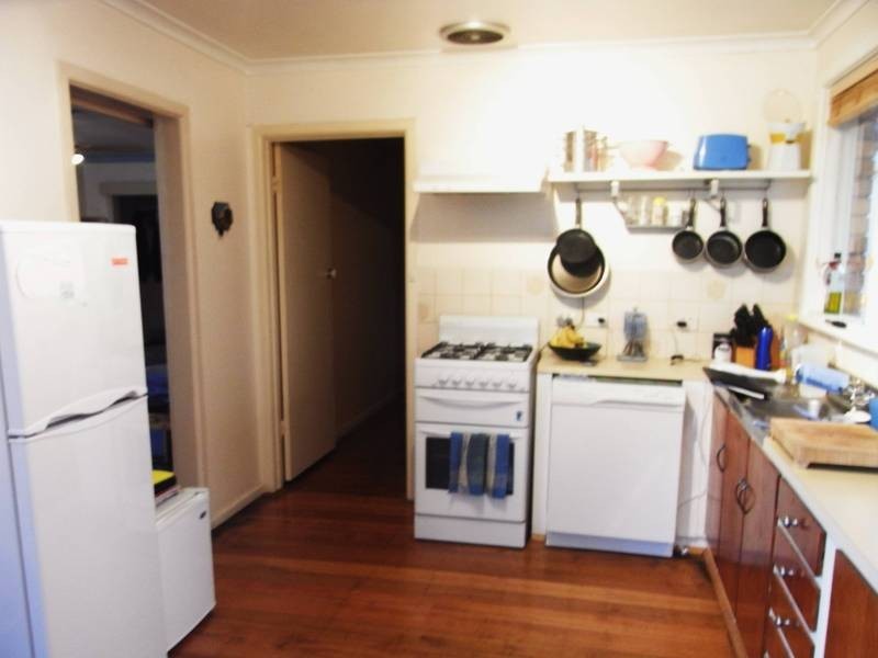 14 Swan Street, Melton VIC 3337