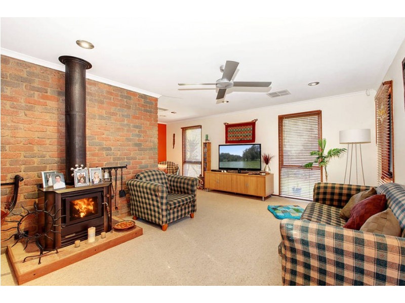 20 Alkemade Drive, Melton VIC 3337