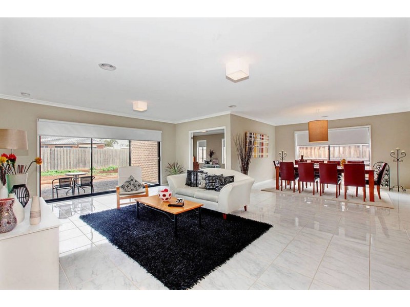 22 Ironbark Way, Brookfield VIC 3338