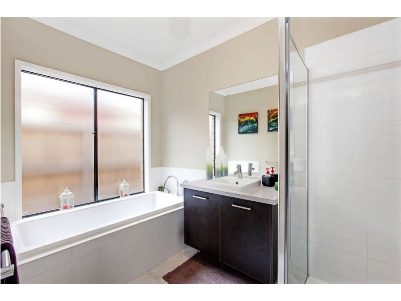 22 Ironbark Way, Brookfield VIC 3338