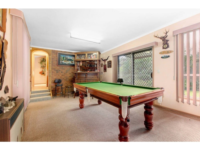 10 Glamis Place, Melton West VIC 3337