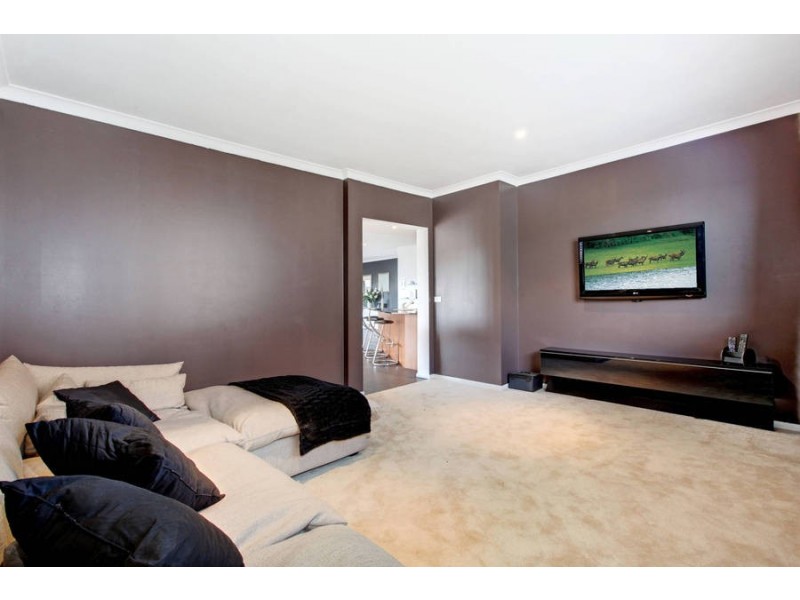 30 Sovereign Boulevard, Melton West VIC 3337