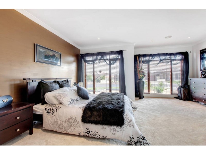 30 Sovereign Boulevard, Melton West VIC 3337