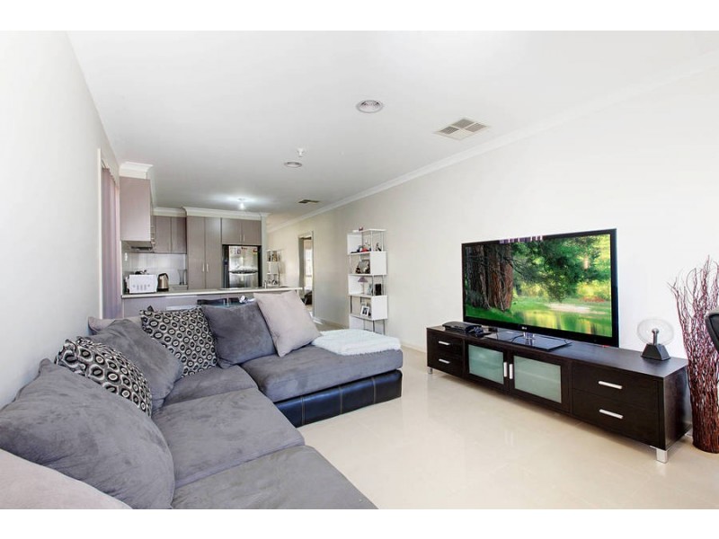 2/1 Sirius Way, Kurunjang VIC 3337