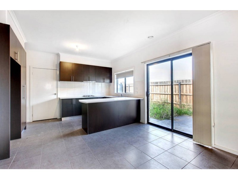 45 Christina Crescent, Kurunjang VIC 3337