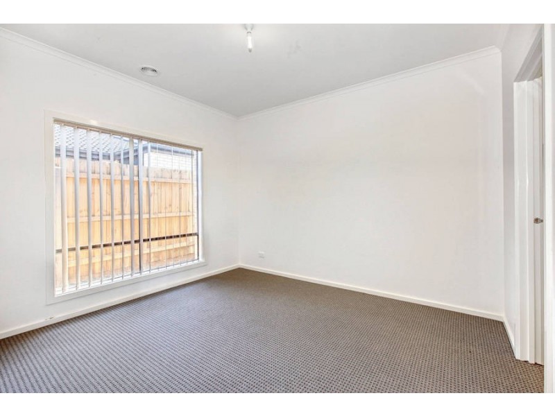 45 Christina Crescent, Kurunjang VIC 3337