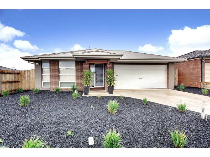130 Dalray Crescent, Kurunjang VIC 3337