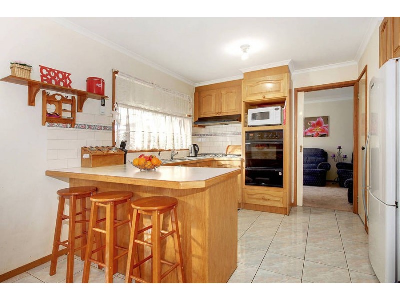 6 Marlo Drive, Melton West VIC 3337