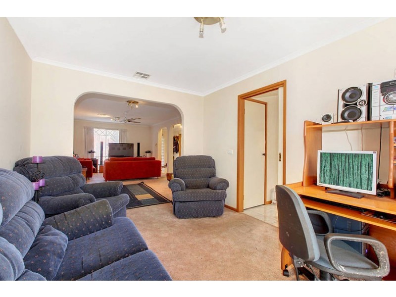 6 Marlo Drive, Melton West VIC 3337