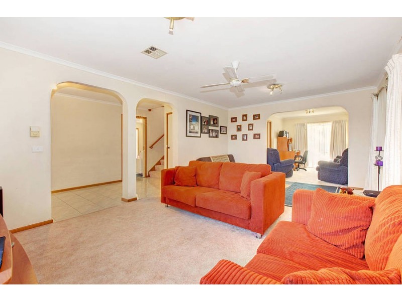 6 Marlo Drive, Melton West VIC 3337