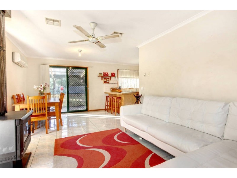 6 Marlo Drive, Melton West VIC 3337