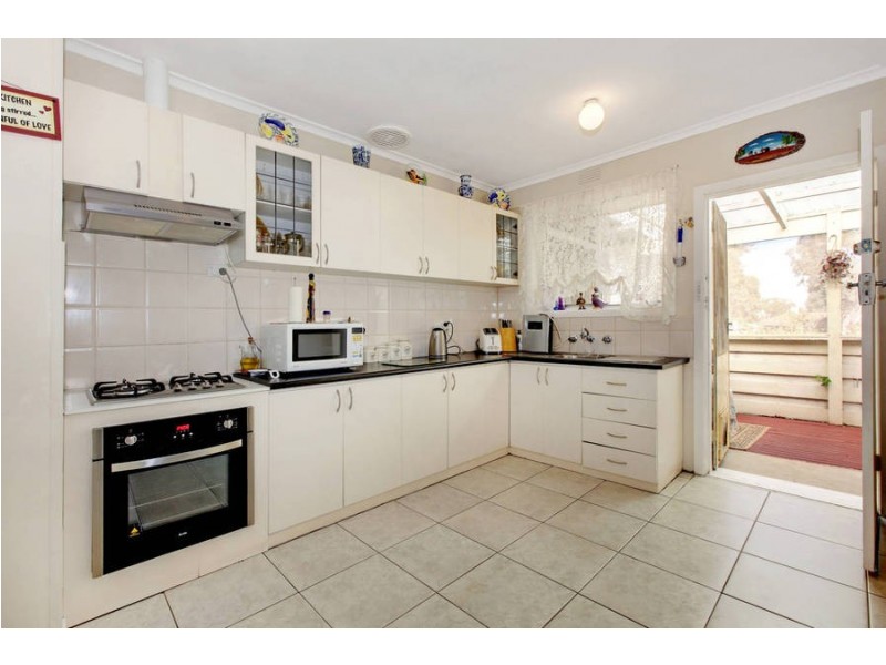 31 Penguin Street, Melton VIC 3337