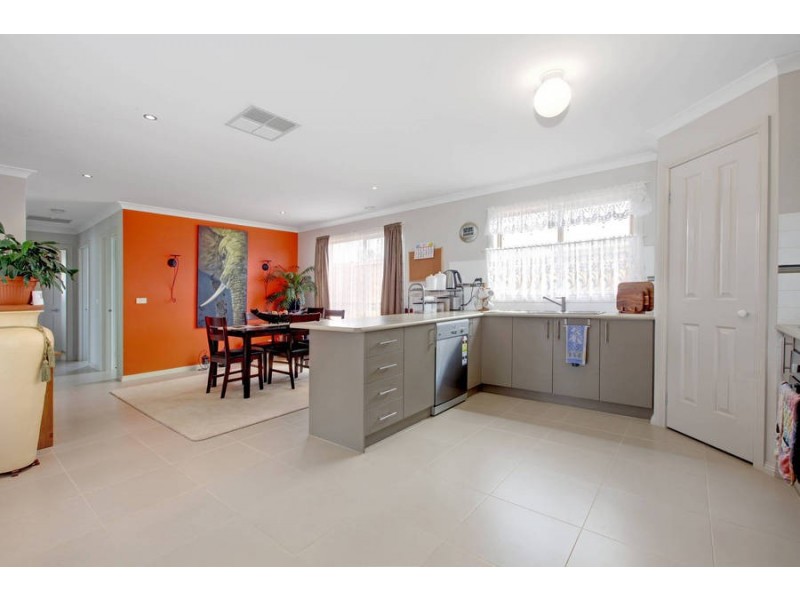 1 Lignum Place, Brookfield VIC 3338