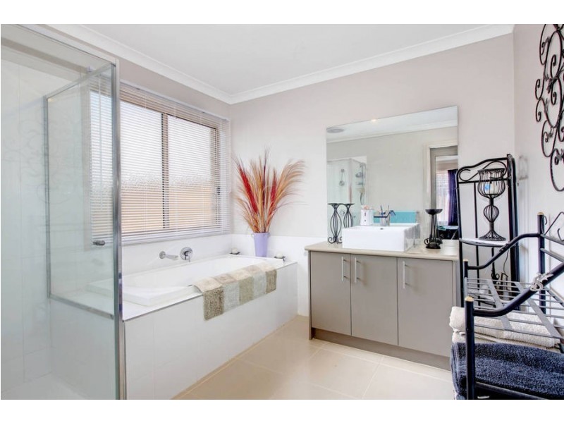 1 Lignum Place, Brookfield VIC 3338