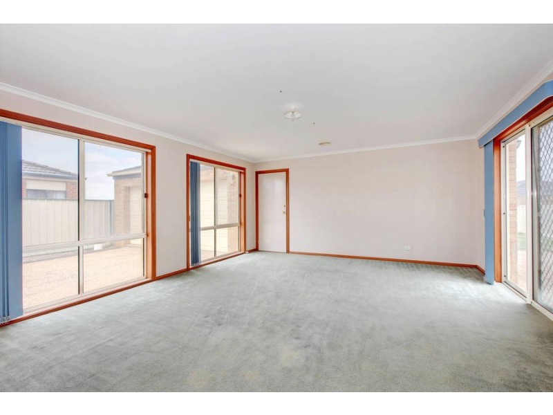 39 Dalray Crescent, Kurunjang VIC 3337