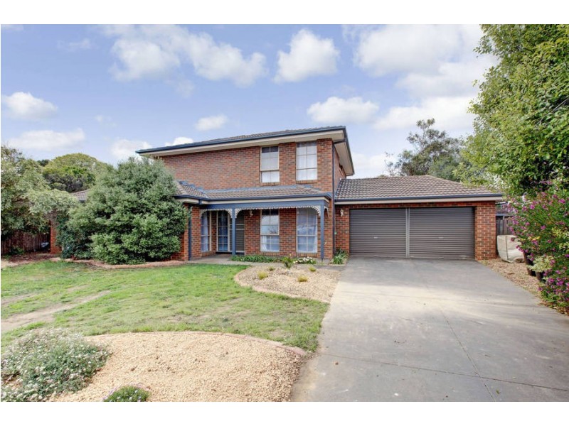 6 Watts Court, Melton West VIC 3337