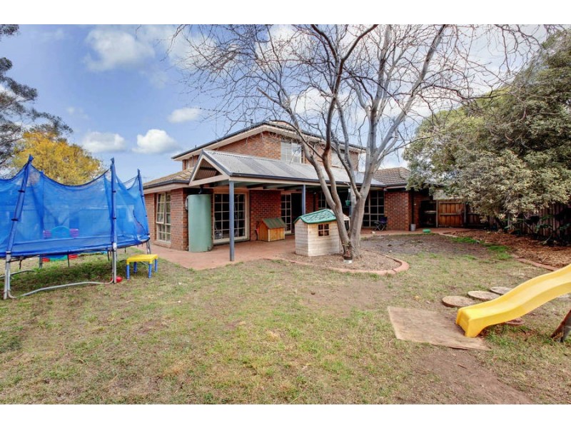 6 Watts Court, Melton West VIC 3337