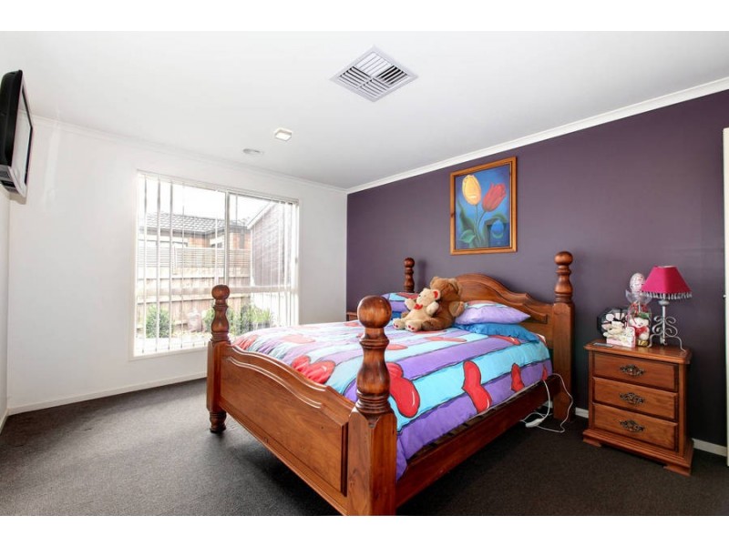 39 Fairhaven Boulevard, Melton West VIC 3337