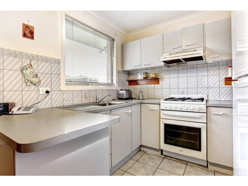 17 Wentworth Road, Melton South VIC 3338