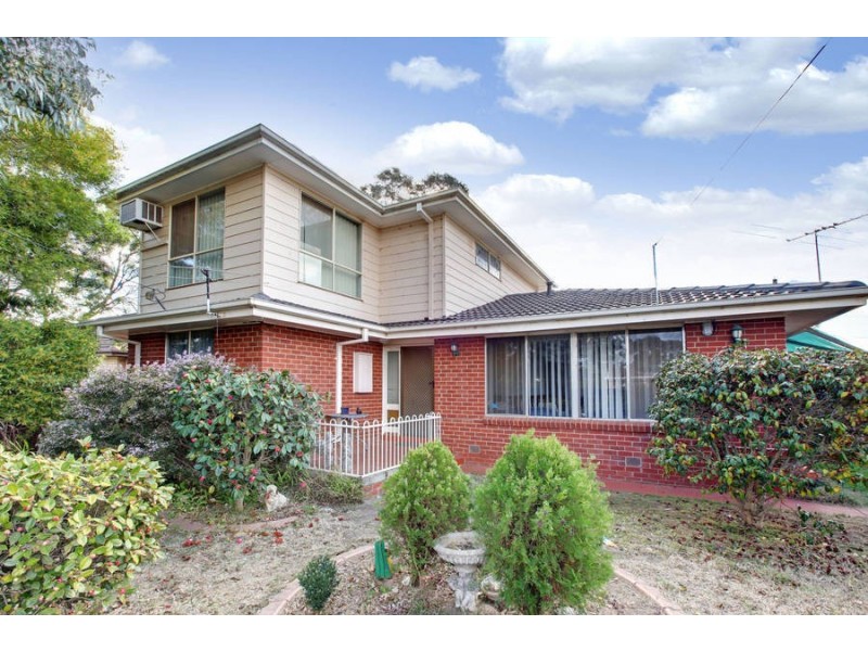 23 Mitchell Road, Melton South VIC 3338