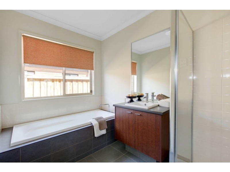 154 Clarkes Road, Brookfield VIC 3338