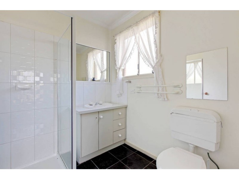 13 Prior Court, Brookfield VIC 3338