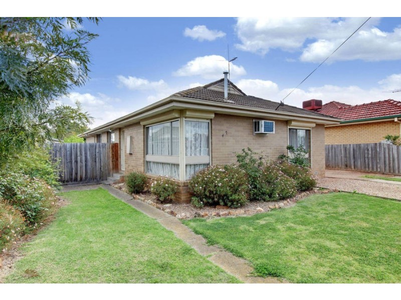 47 O’Neills Road, Melton VIC 3337
