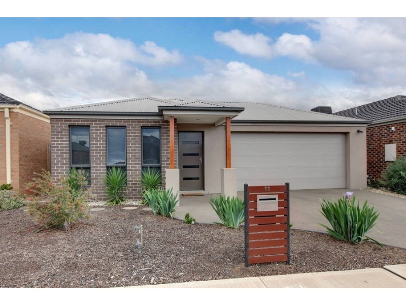 11 Wakefields Drive, Brookfield VIC 3338