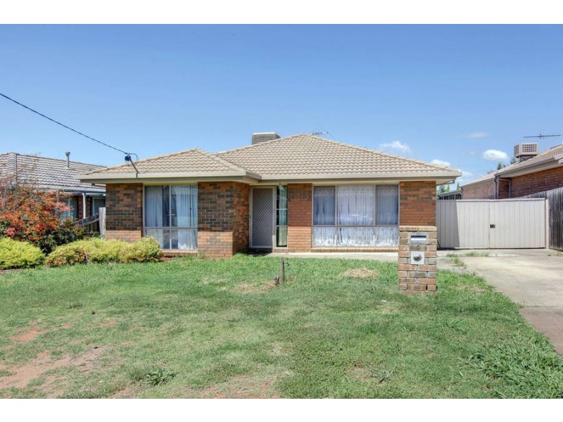 9 Gunnawarra Road, Kurunjang VIC 3337