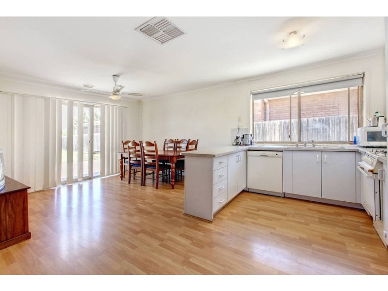 9 Gunnawarra Road, Kurunjang VIC 3337