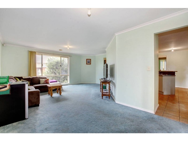 316 Centenary Avenue, Melton West VIC 3337