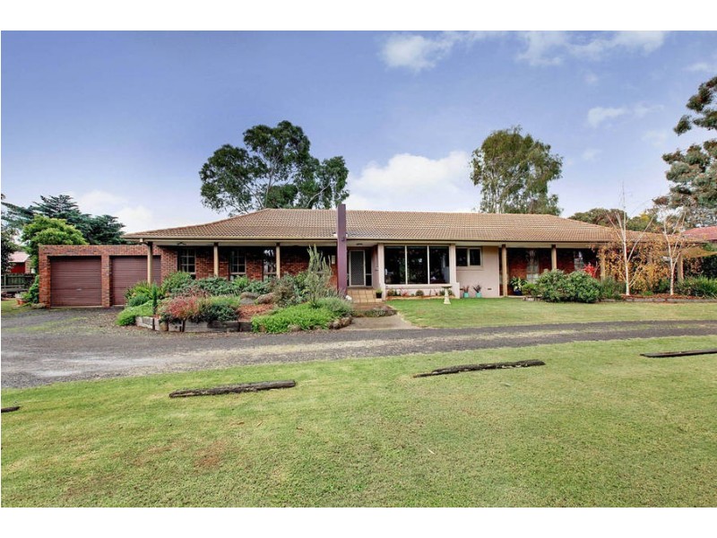 4 Pinkerton Street, Melton VIC 3337