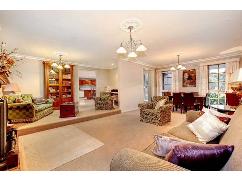 4 Pinkerton Street, Melton VIC 3337