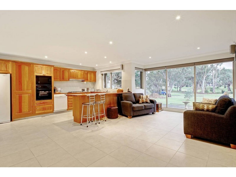 4 Pinkerton Street, Melton VIC 3337