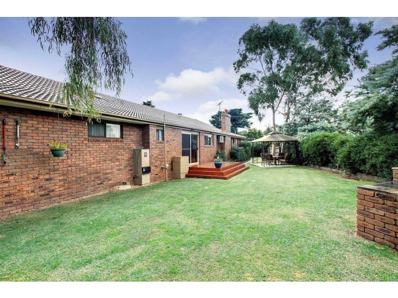 4 Pinkerton Street, Melton VIC 3337