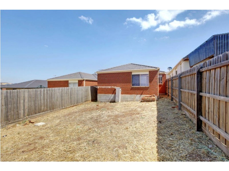 6 Jolley Rise, Melton West VIC 3337