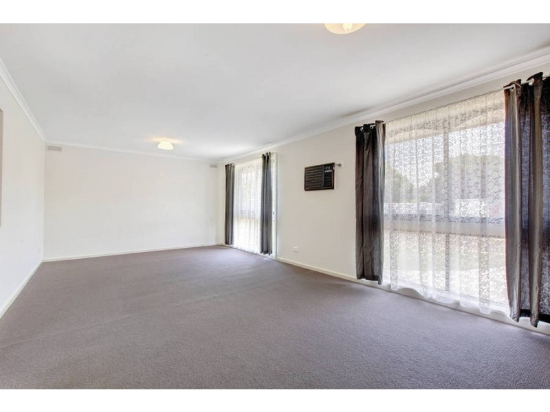 41 Bennett Street, Melton South VIC 3338