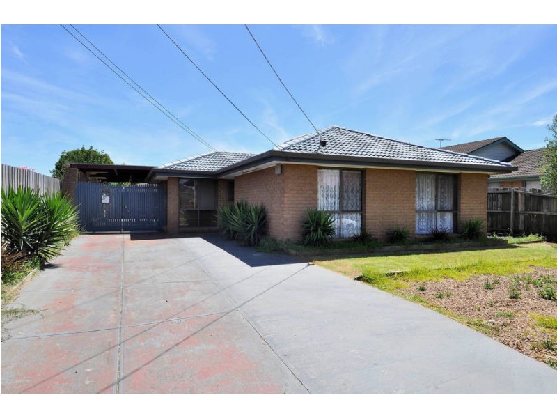 1 Clowes Street, Melton South VIC 3338