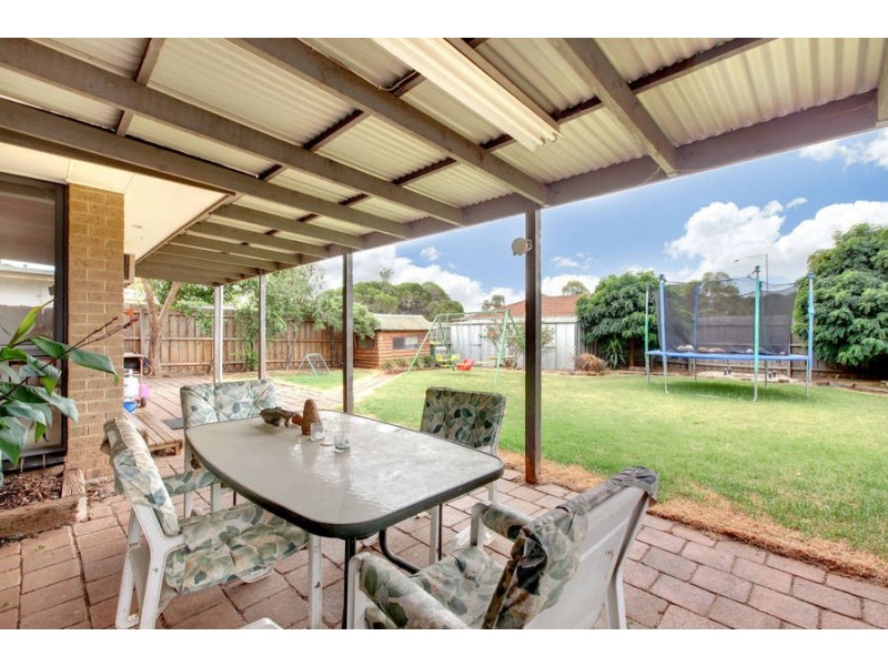 50 Callanan Drive, Melton South VIC 3338
