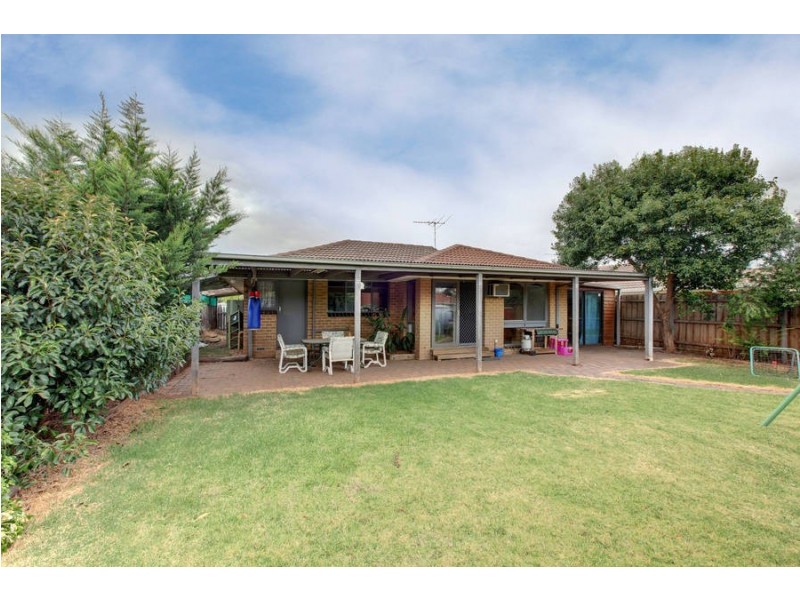 50 Callanan Drive, Melton South VIC 3338