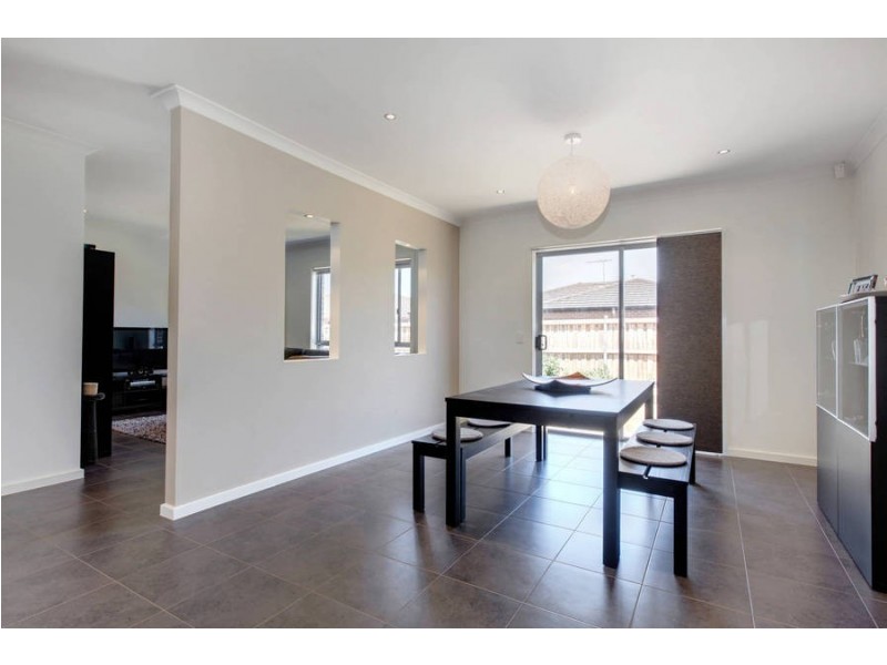 7 Arjun Avenue, Melton West VIC 3337